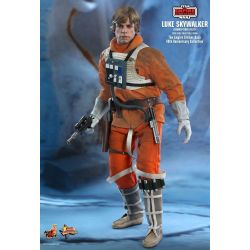 Luke Skywalker Snowspeeder Pilot Hot Toys MMS585 40th Anniversary (Star Wars 5)