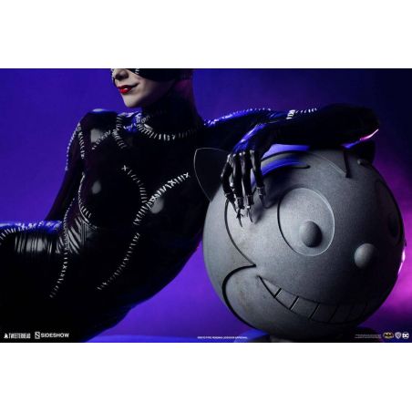 tweeterhead batman returns catwoman statue