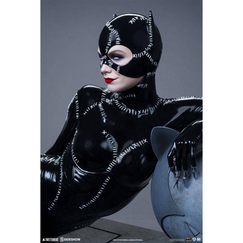 tweeterhead batman returns catwoman statue