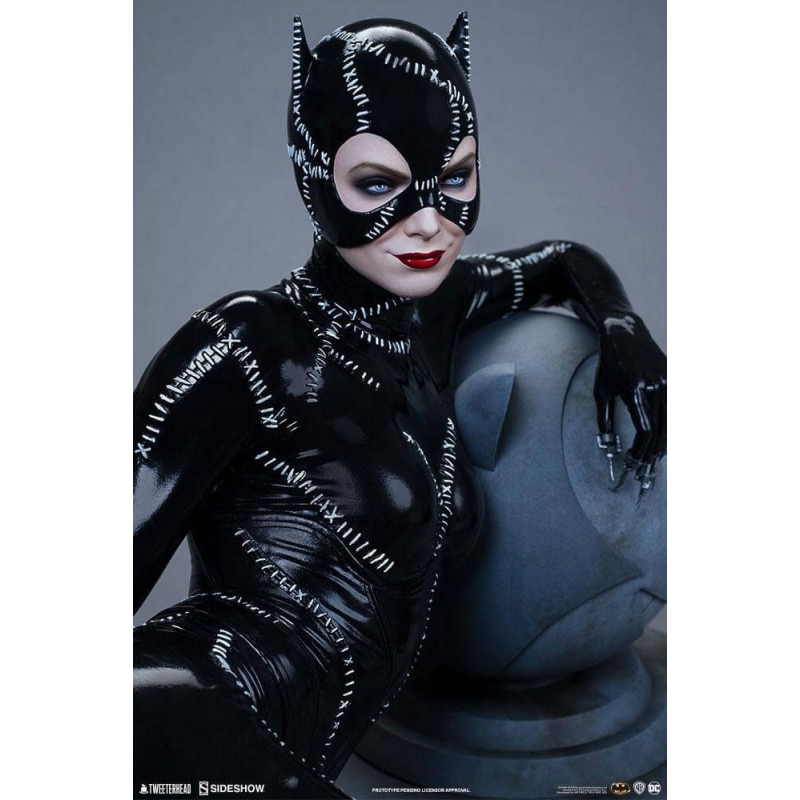 tweeterhead batman returns catwoman statue