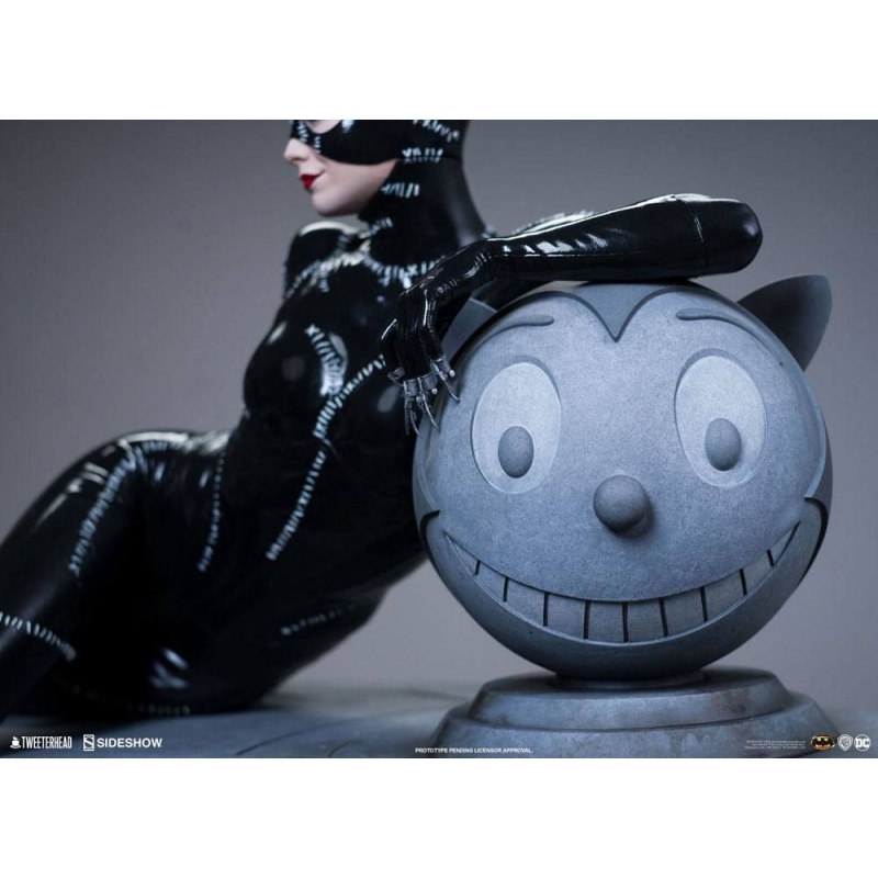 tweeterhead batman returns catwoman statue