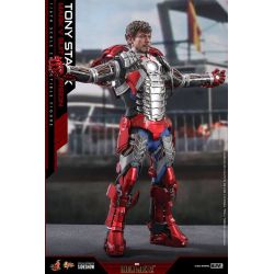 Tony Stark Hot Toys figure Mark V Suit Up MMS599 (Iron man 2)