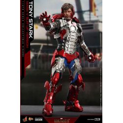 Tony Stark Hot Toys figure Mark V Suit Up MMS599 (Iron man 2)