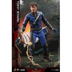 Tony Stark Hot Toys figure Mark V Suit Up MMS599 (Iron man 2)