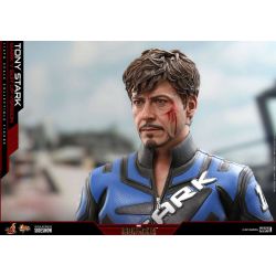 Tony Stark Hot Toys figure Mark V Suit Up MMS599 (Iron man 2)