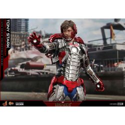 Tony Stark Hot Toys figure Mark V Suit Up MMS599 (Iron man 2)