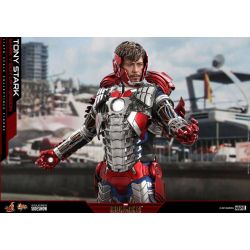Tony Stark Hot Toys figure Mark V Suit Up MMS599 (Iron man 2)