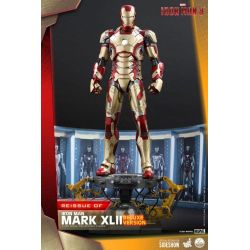 Iron Man Mark XLII Hot Toys figure Deluxe QS008 (Iron Man 3)