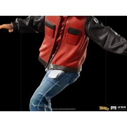 Statue Marty McFly Iron Studios Art Scale on Hoverboard (Retour vers le futur 2)