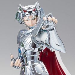 Figurine Myth Cloth EX de Bud d'Alcor présentée avec son armure chromée, casquée et avec son visage souriant