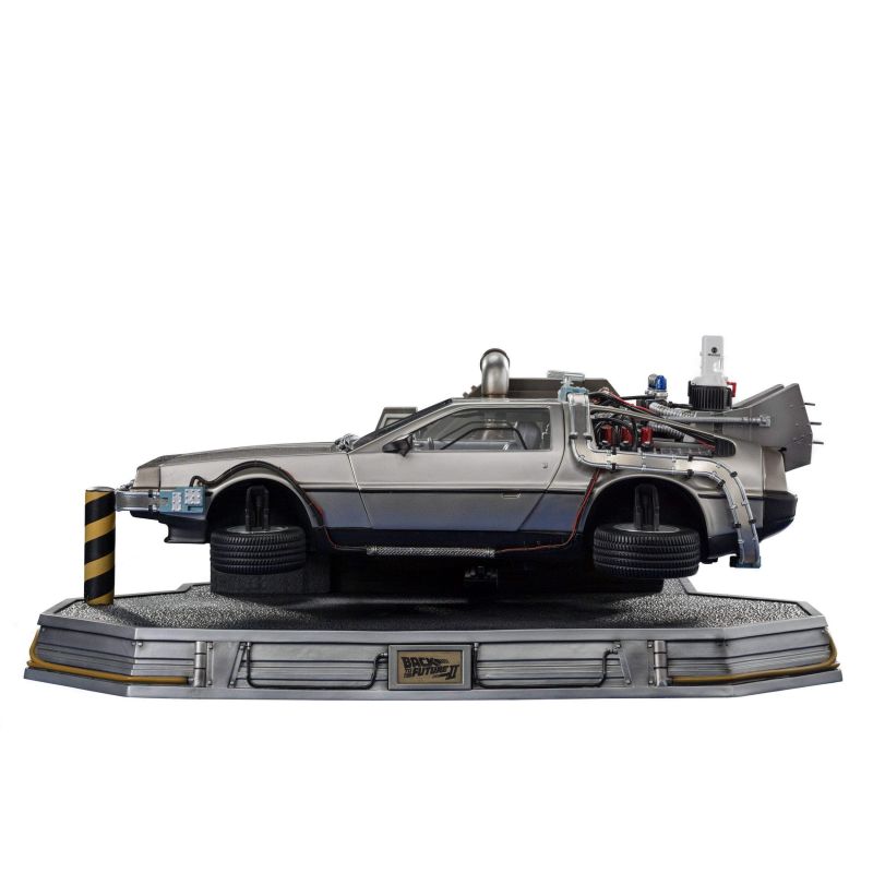 DeLorean Iron Studios Art Scale replica (Back to the future 2)