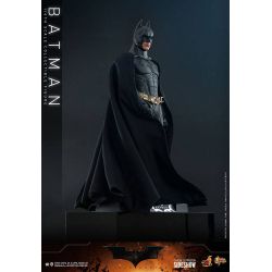 Batman Hot Toys Movie Masterpiece figure MMS595 (Batman begins)