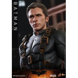 Batman Hot Toys Movie Masterpiece figure MMS595 (Batman begins)