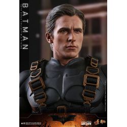 Batman Hot Toys Movie Masterpiece figure MMS595 (Batman begins)