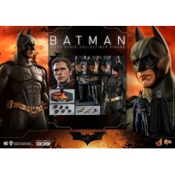 Batman Hot Toys Movie Masterpiece figure MMS595 (Batman begins)