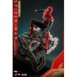 Spider-Man (integrated suit) Hot Toys deluxe MMS624 Movie Masterpiece (figurine Spider-Man No Way Home)