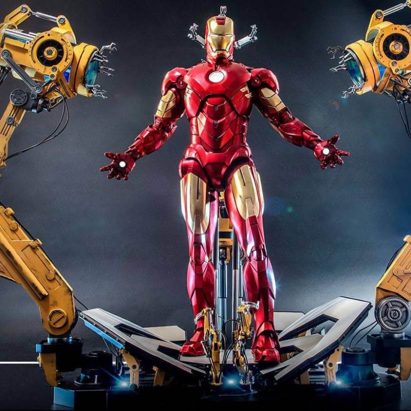 Iron Man Mark IV Hot Toys Quarter Scale figure suit-up Gantry QS021 (Iron Man)