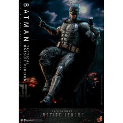 Batman tactical batsuit Hot Toys TMS085 (figurine Zack Snyder's Justice League)