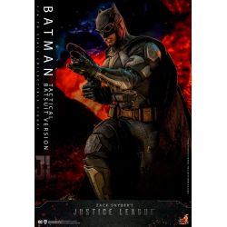 Batman tactical batsuit Hot Toys TMS085 (figurine Zack Snyder's Justice League)