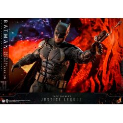 Batman tactical batsuit Hot Toys TMS085 (figurine Zack Snyder's Justice League)