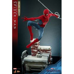 Spider-Man (new red and blue suit) Hot Toys figure MMS680 deluxe (Spider-Man No way home)