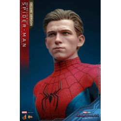 Spider-Man (new red and blue suit) Hot Toys figure MMS680 deluxe (Spider-Man No way home)