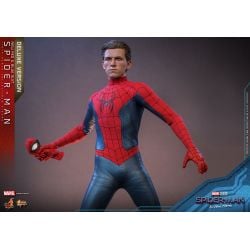 Spider-Man (new red and blue suit) Hot Toys figure MMS680 deluxe (Spider-Man No way home)