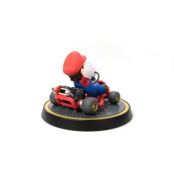 Mario F4F statue (Super Mario Kart)
