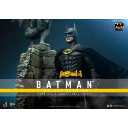 Batman Hot Toys Movie Masterpiece figure MMS693 deluxe (Batman 1989)