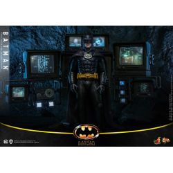 Batman Hot Toys Movie Masterpiece figure MMS692 (Batman 1989)