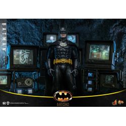 Batman Hot Toys Movie Masterpiece figure MMS692 (Batman 1989)