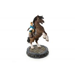 Link (on horseback) F4F statue (Zelda breath of the wild)