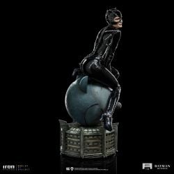 Catwoman Iron Studios Legacy Replica statue (Batman returns)