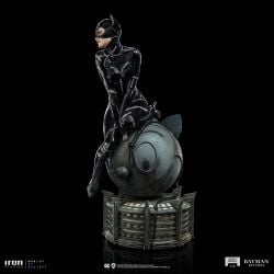 Catwoman Iron Studios Legacy Replica statue (Batman returns)