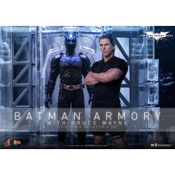 Bruce Wayne (et le Batman Armory) figurine Movie Masterpiece Hot Toys MMS702 (Batman the dark knight rises)