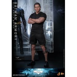 Bruce Wayne (et le Batman Armory) figurine Movie Masterpiece Hot Toys MMS702 (Batman the dark knight rises)