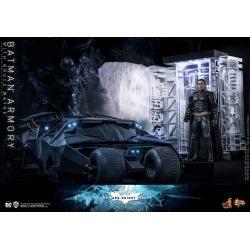 Bruce Wayne (and Batman Armory) Hot Toys Movie Masterpiece figure MMS702 (Batman the dark knight rises)