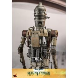 IG-12 Hot Toys figure TMS104 (Star Wars The Mandalorian)