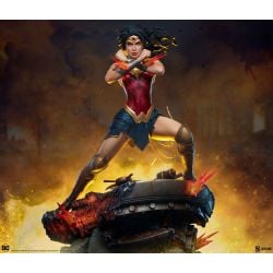 Wonder Woman (saving the day) Sideshow Premium Format statue (DC)