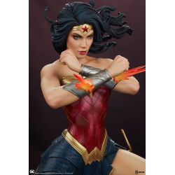 Statue Sideshow Wonder Woman (saving the day) Premium Format (DC)