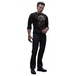 Tony Stark (Mark VII Suit-Up Version) Hot Toys Movie Masterpiece figure MMS718 (The Avengers)