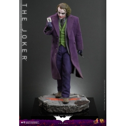 The Joker Hot Toys DX32 (Batman The Dark Knight Trilogy collectible figure)