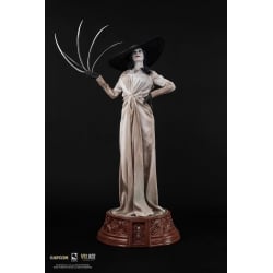 Lady Dimitrescu Pure Arts statue (Resident Evil village)