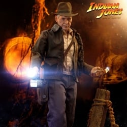 Indiana Jones (Harrisson Ford) MMS717 deluxe Movie Masterpiece Hot Toys (figurine Indiana Jones and the dial of destiny)