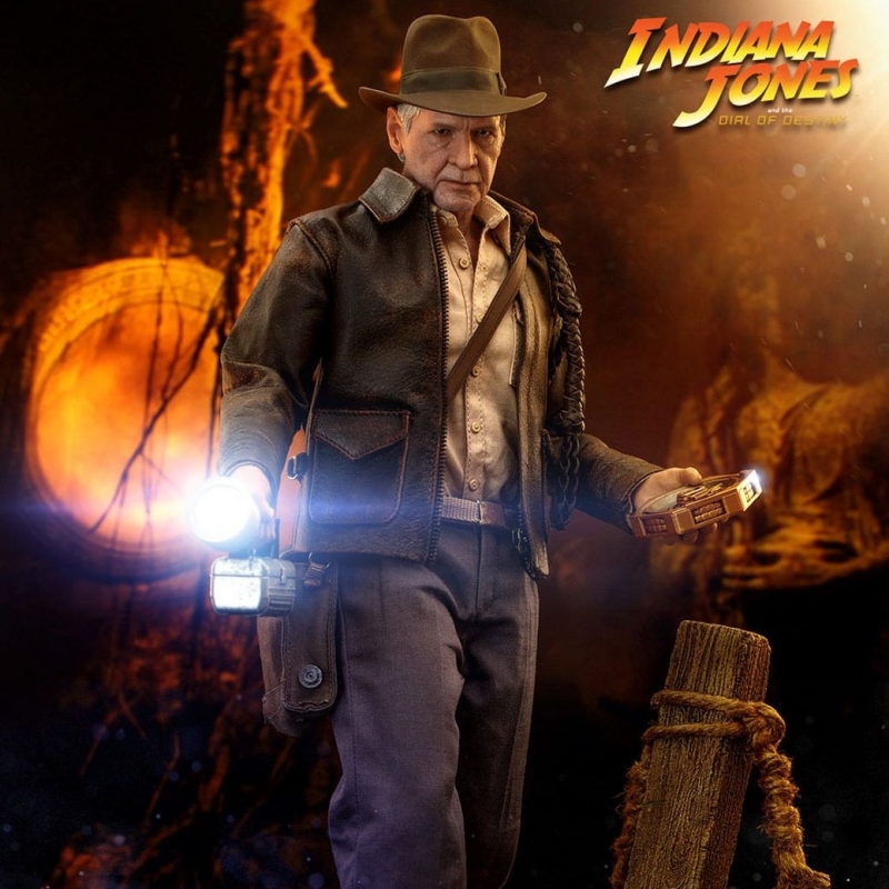 Indiana Jones (Harrisson Ford) Hot Toys Movie Masterpiece figure MMS717 deluxe (Indiana Jones and the dial of destiny)