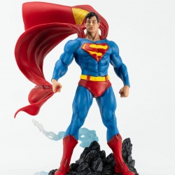 Superman Pure Arts PX (figurine DC)