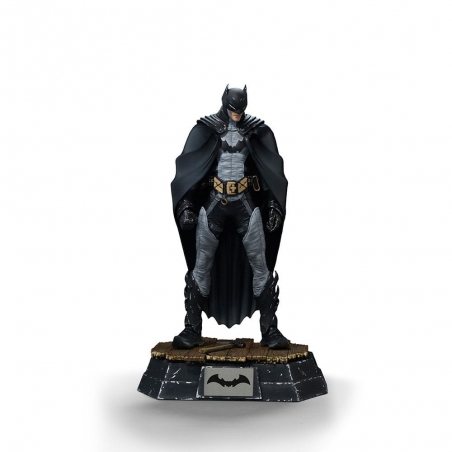 Batman (by Rafael Grampa) Iron Studios Art Scale statue (DC Comics)