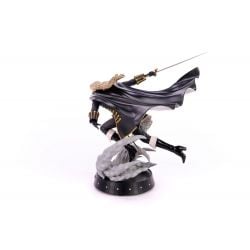 Dash Attack Alucard F4F statue (Castlevania Symphony Of The Night)