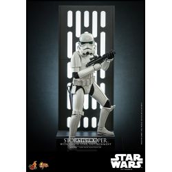 Stormtrooper With Death Star Hot Toys MMS736 1/6 action figure (Star Wars Power Of The Dark Side)