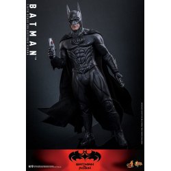 Batman Hot Toys MMS786 - Batman e Robin action figure 1/6